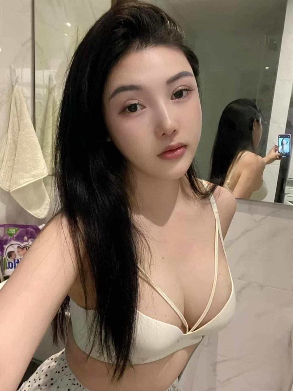 雅娜 - 中式按摩师